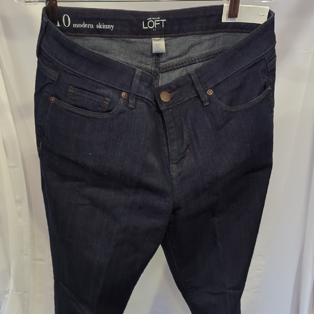 NWT Ann Taylor Loft Modern Skinny Jeans - Size 10